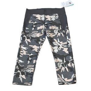 Roxy NWT Crop Leggings Take Me To The Beach Capri Grey Pink Size Medium M